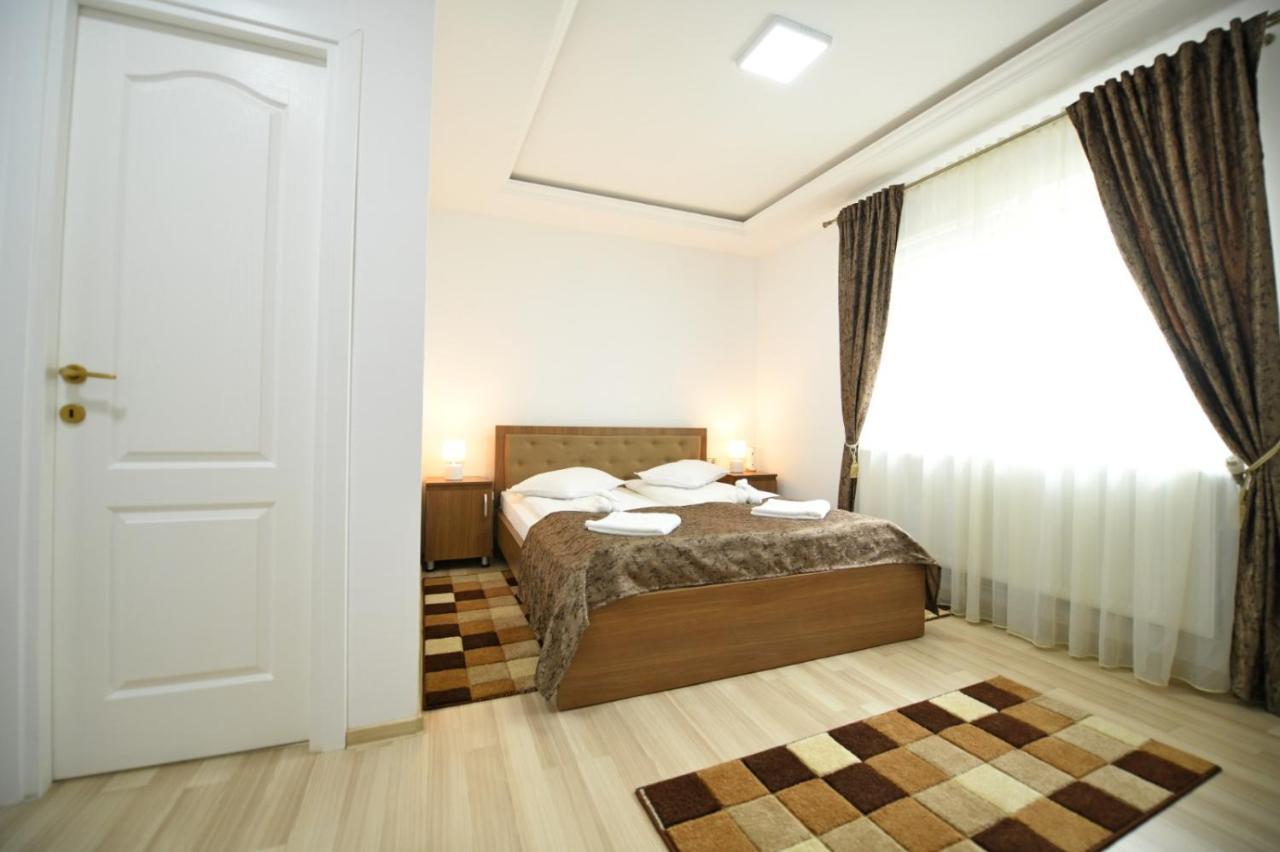Casa Mirandre Appartement Haţeg Buitenkant foto