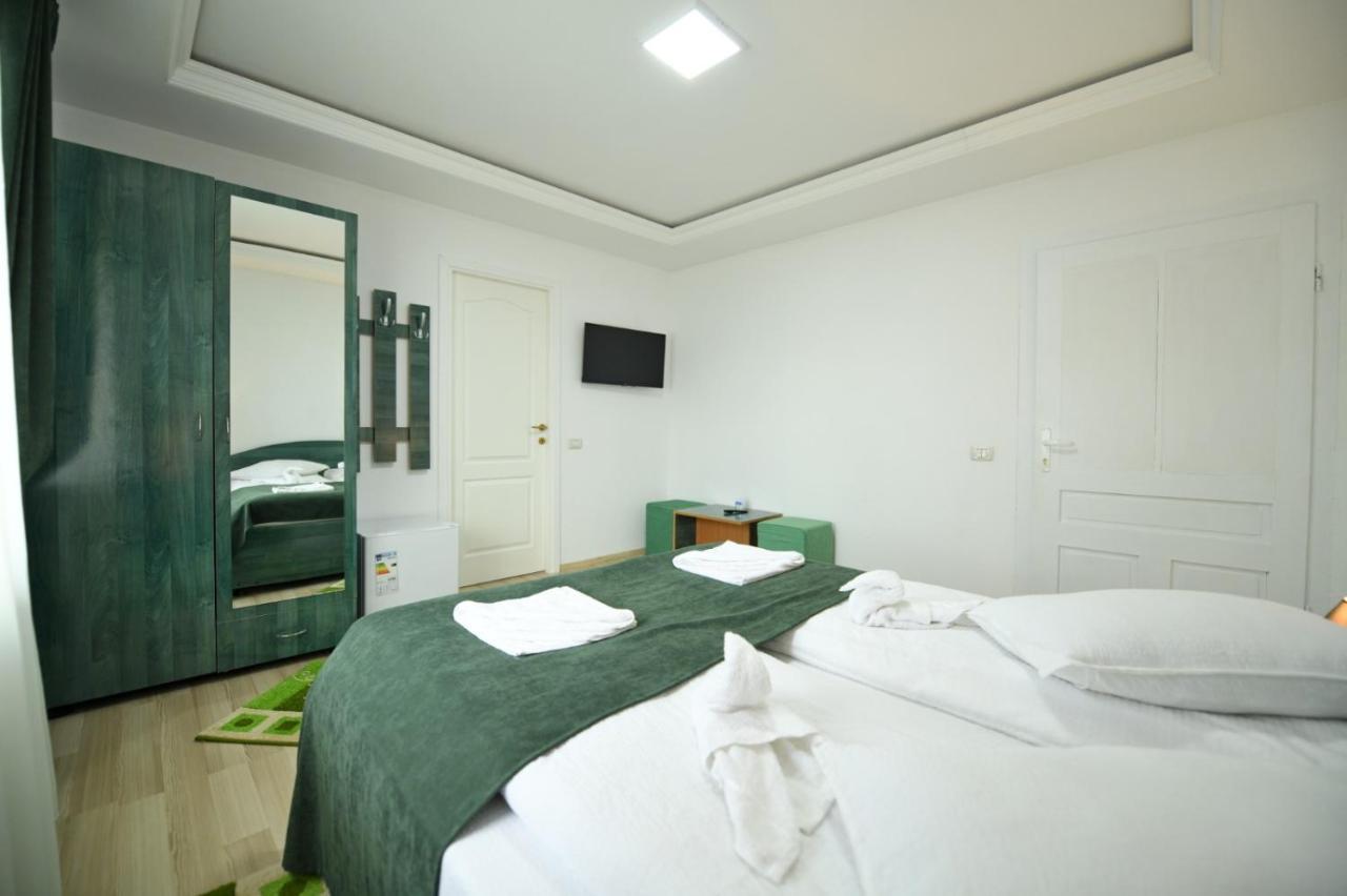 Casa Mirandre Appartement Haţeg Buitenkant foto